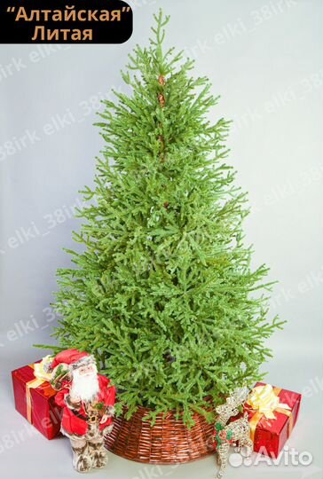 Елка искусственная заснеженная