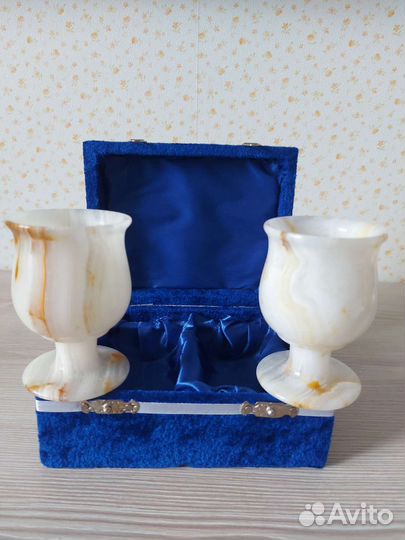 Рюмки из оникса в подарочной упаковке