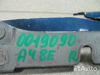 Петля багажника правая Audi A4 B7 2005-2008