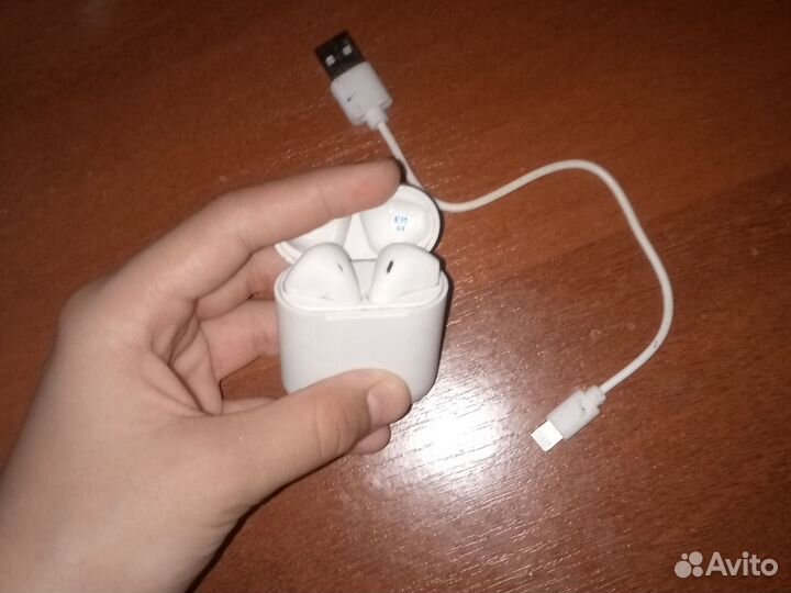 Беспроводные наушники i12