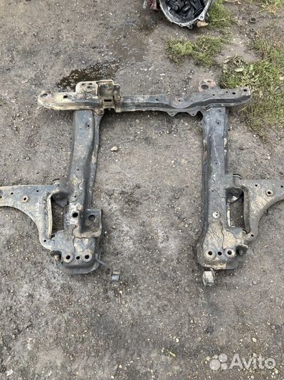 Передняя балка mazda 626 GD