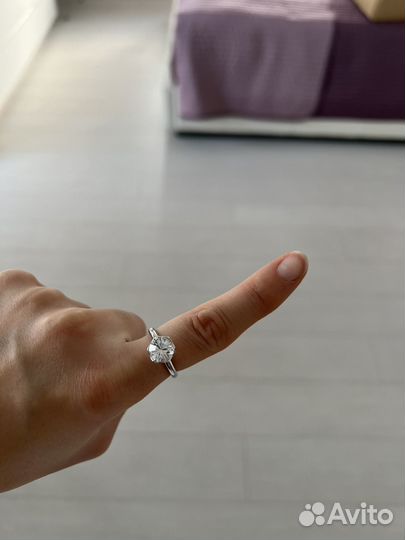 Swarovski кольцо