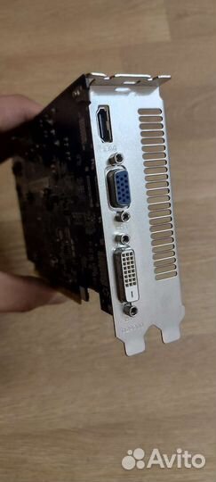 Видеокарта Sapphire Radeon HD 6670