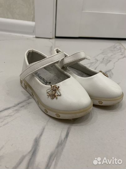 Сандали для девочки