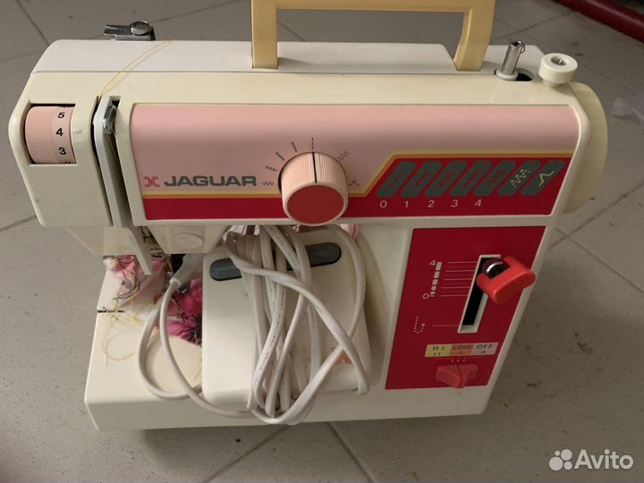 Швейная машина Jaguar 281