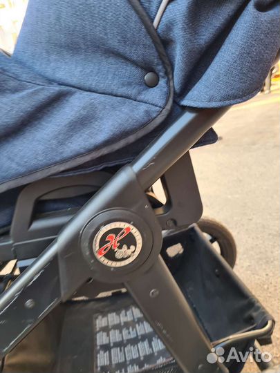 Прогулочная коляска
