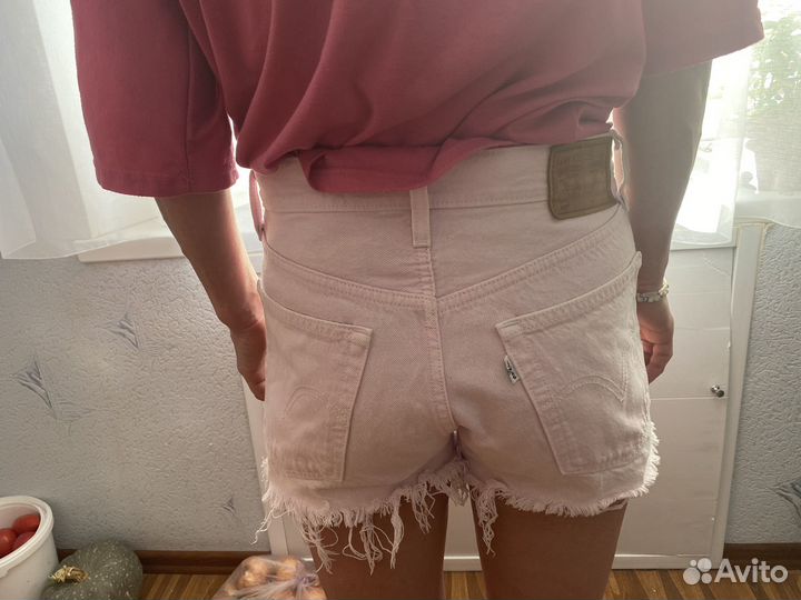 Джинсовые шорты levis