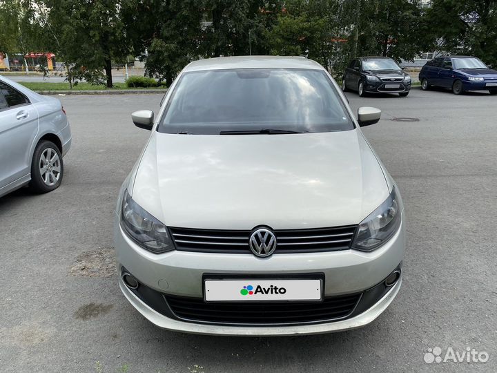Volkswagen Polo 1.6 AT, 2011, 196 211 км