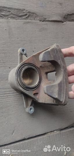 Суппорт тормозной передний toyota Corona, Carina