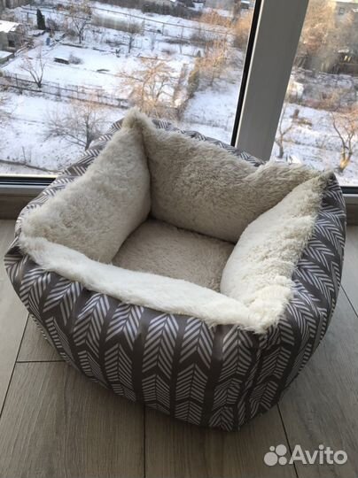 Лежанка для кошек