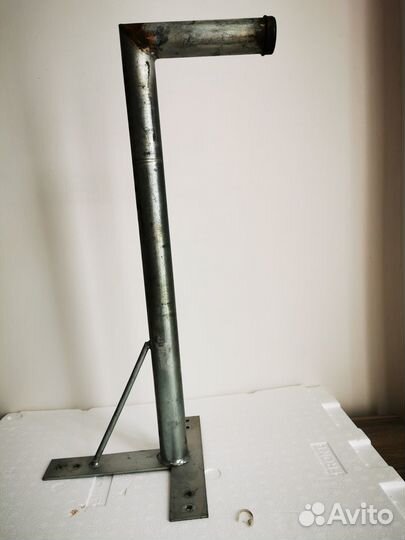 Кронштейн для спутниковой антенны, вынос 70 см