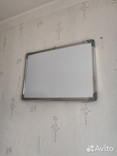 Магнитно маркерная доска