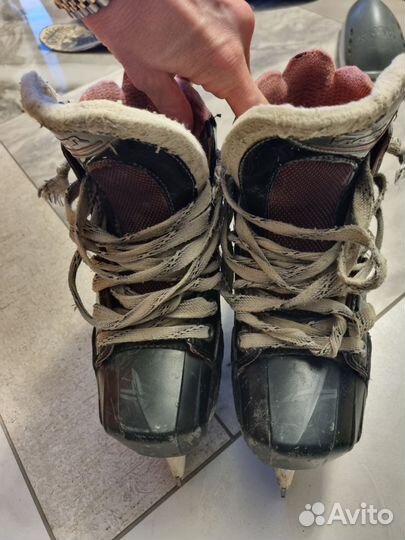 Коньки хоккейные вратарские