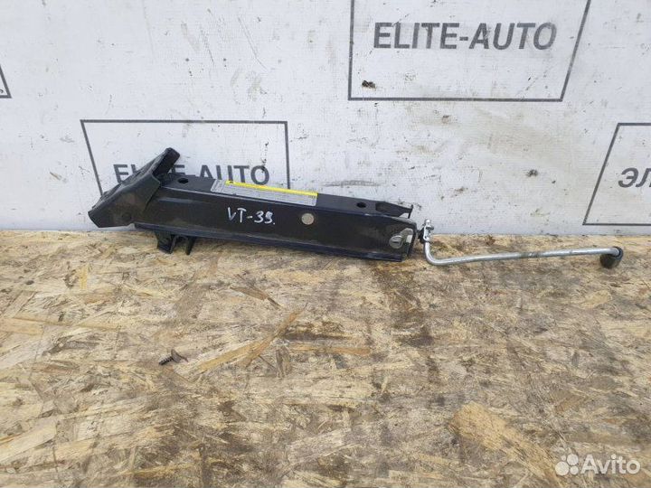 Домкрат Vw Tiguan 1 1.4 2010