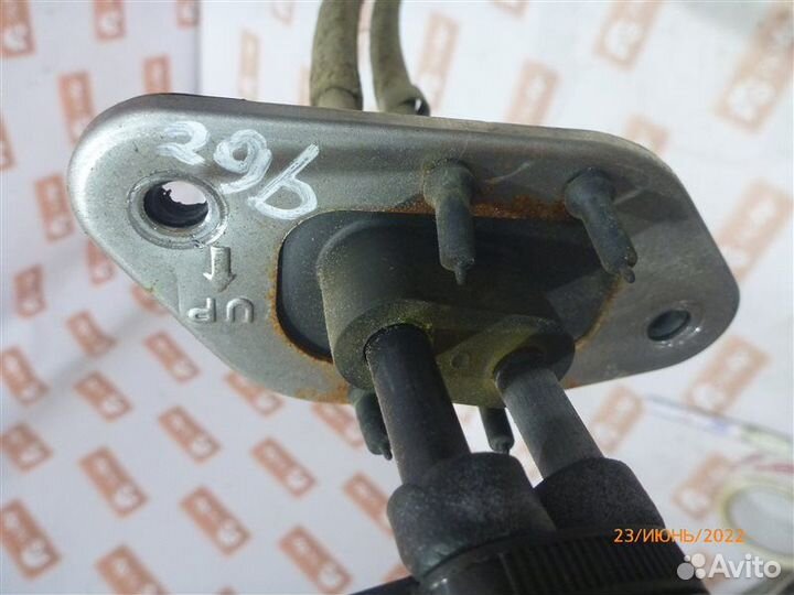 Трос кпп Mitsubishi Lancer CS1A 2005