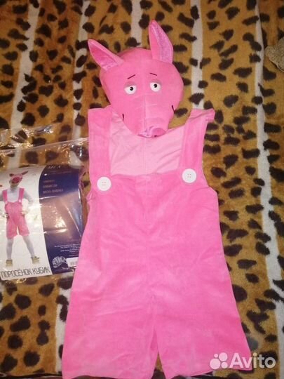 Продам карнавально-новогодний костюм поросенка
