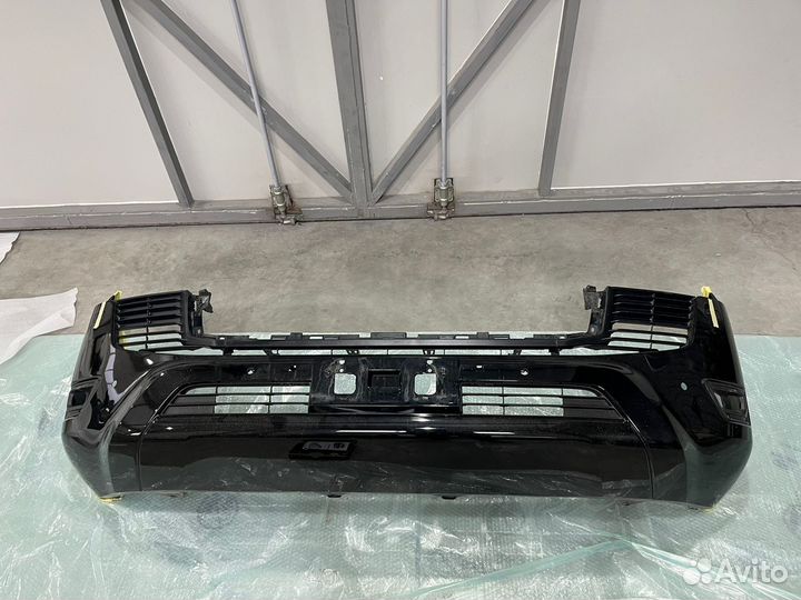 Бампер передний Toyota Land Cruiser 300