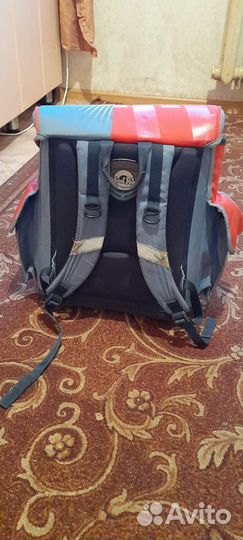 Школьный рюкзак