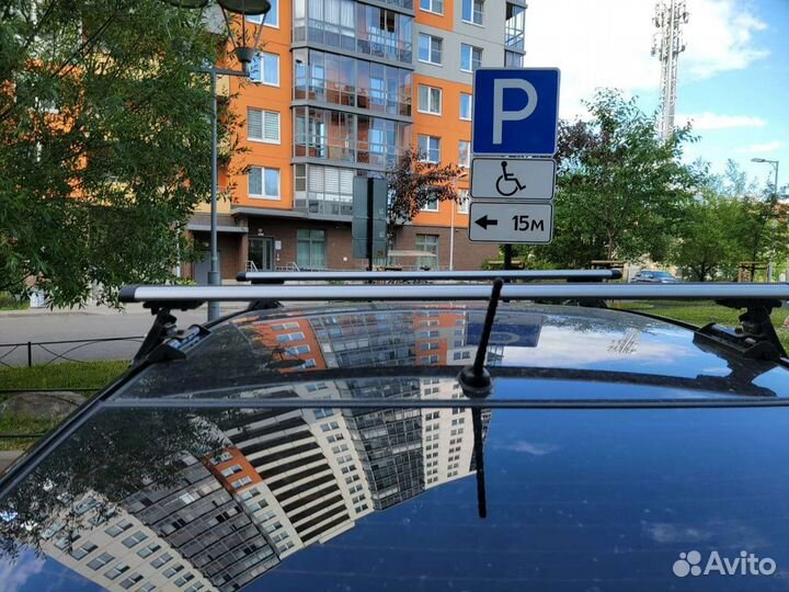 Багажник на машину и держатели велосипеда