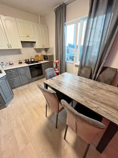 2-к. квартира, 70 м², 7/10 эт.