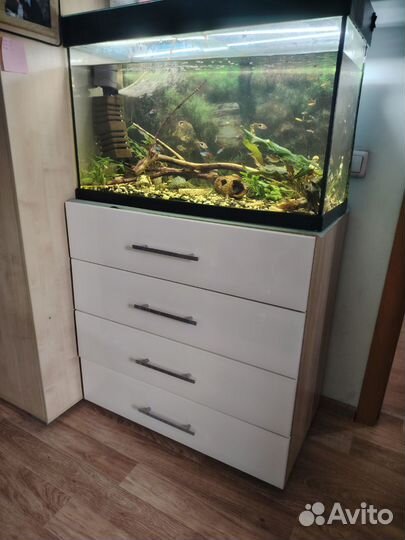 Аквариум с тумбой