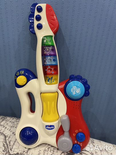 Игрушечная гитара Chicco