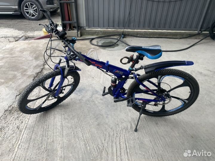 Велосипед на литых дисках bmw м6