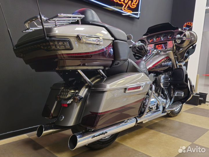 Harley Davidson Electra Glide CVO 110, 2015