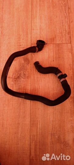 Патрубок на отопитель салона audi A6 C6