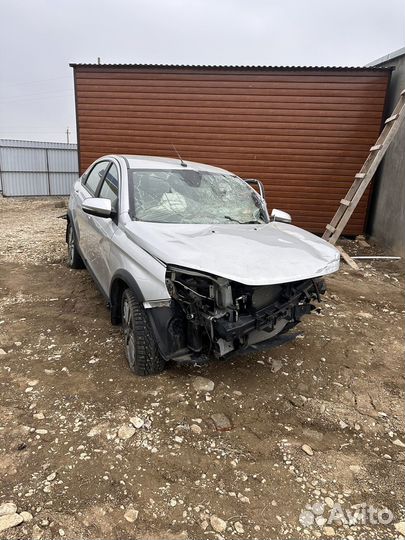 LADA Vesta 1.6 CVT, 2021, битый, 80 000 км