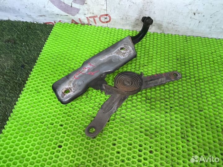 Петли капота Chevrolet Tahoe GMT400