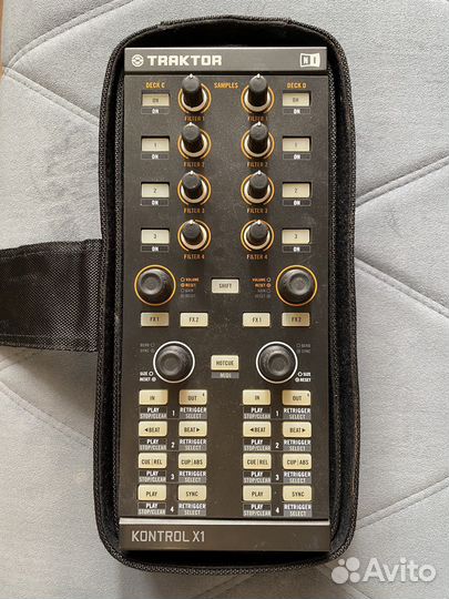 DJ контроллер Traktor Kontrol x1 mk1 и чехол
