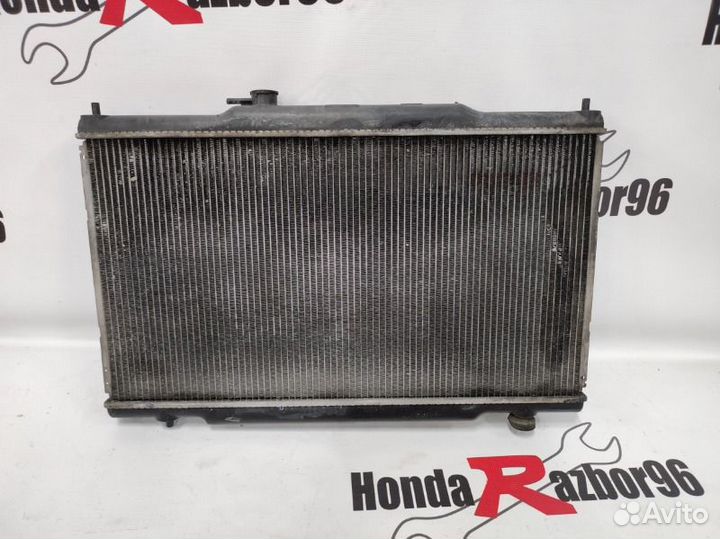 Радиатор охлаждения двс Honda Cr-V 2 RD8 K20A4