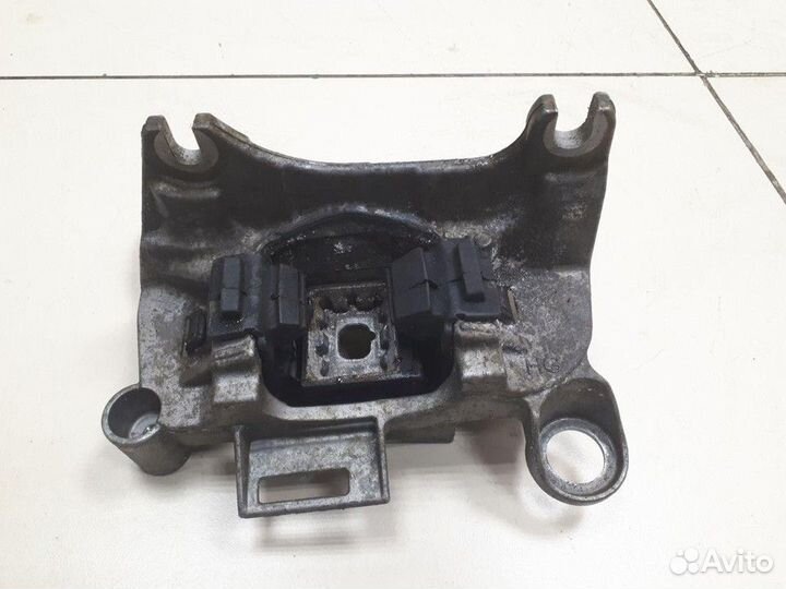 Опора двигателя