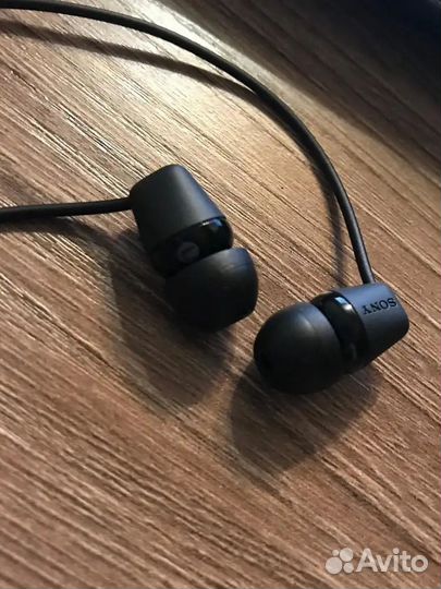 Беспроводные наушники Sony WI-C200