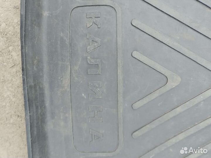 Ковер в багажник Лада Калина