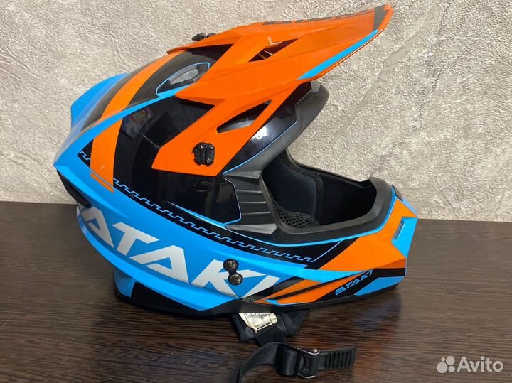 Кроссовый шлем ataki