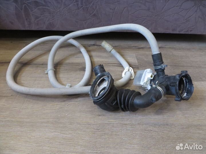 Сливной насос со шлангом Siemens IQ300