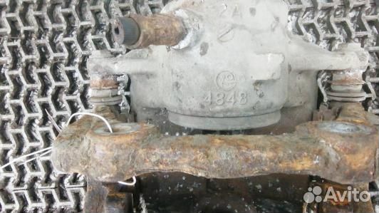 Суппорт тормозной передний правый mercedes benz C