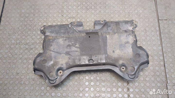 Защита моторного отсека Mercedes E W212, 2011