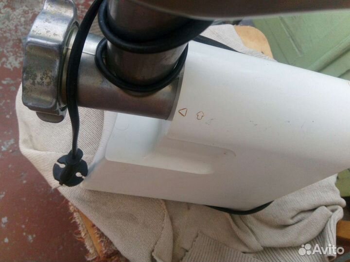 Мясорубка Braun 4195 и Венчик блендера Marta 1547