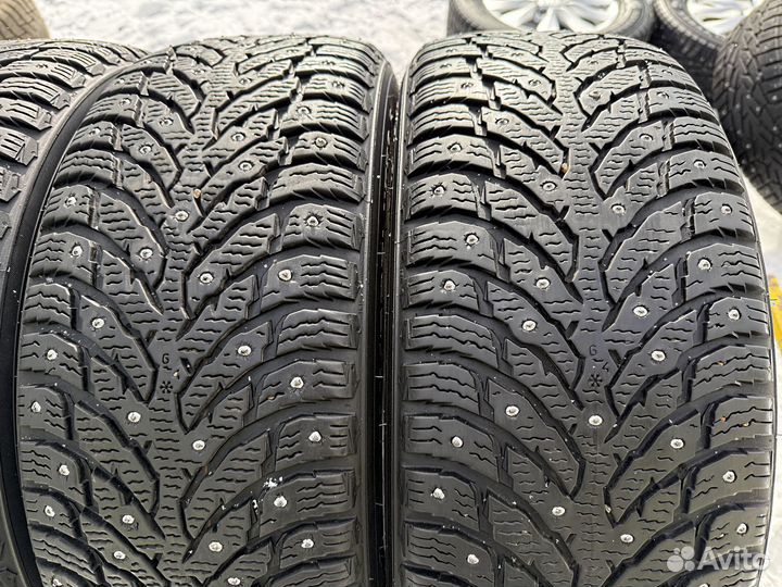 Nokian Tyres Hakkapeliitta 9 215/55 R17 98T