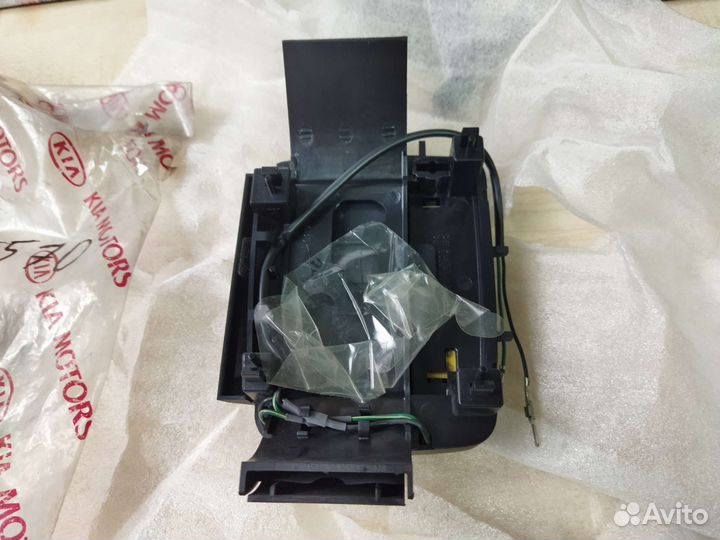 Консоль кулисы кпп Kia Optima Magentis