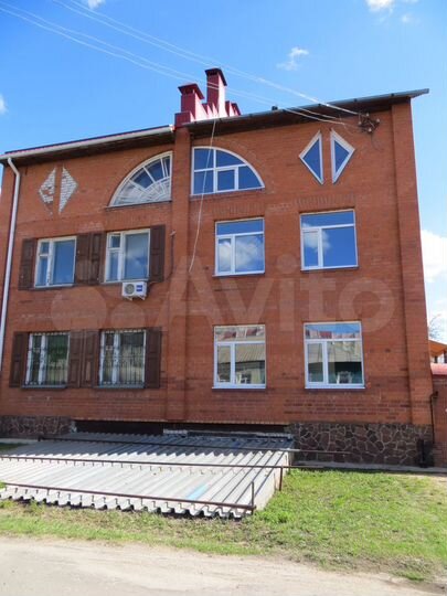 Коттедж 300 м² на участке 7 сот.