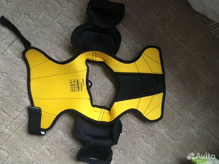 Нагрудник хоккейный bauer детский