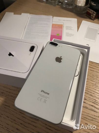 iPhone 8 Plus, 64 ГБ