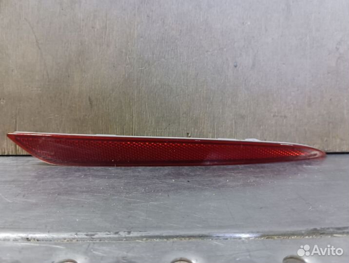 Отражатель правый Ford Mondeo 5 2014