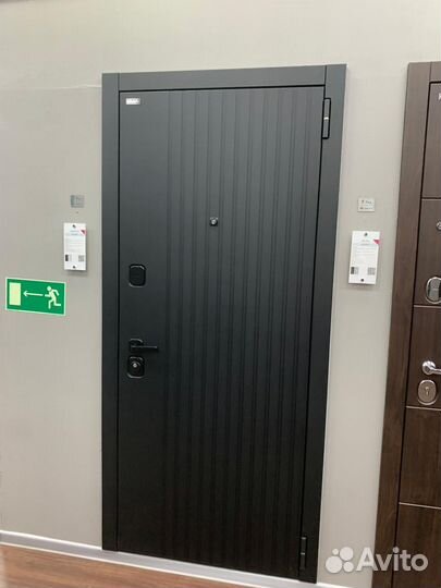 Дверь входная металлическая