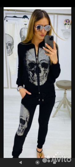 Спортивный костюм женский