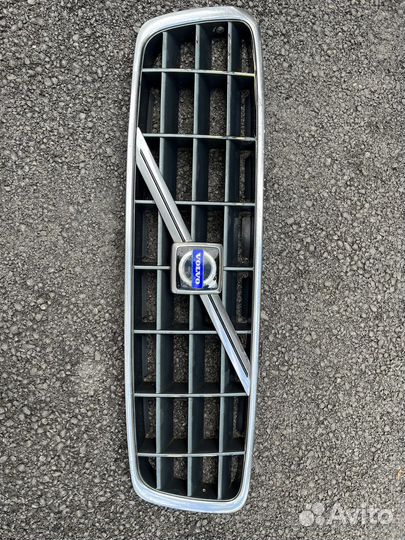 Решетка радиатора volvo